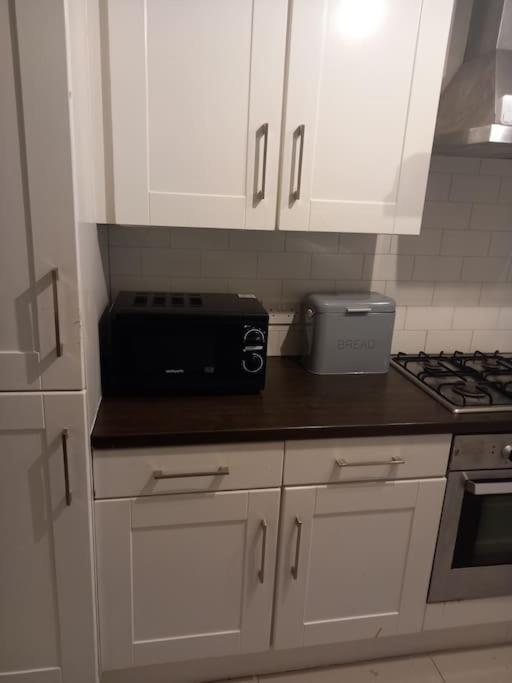 Modern 2-bedroom With Free Parking Apartment Belfast